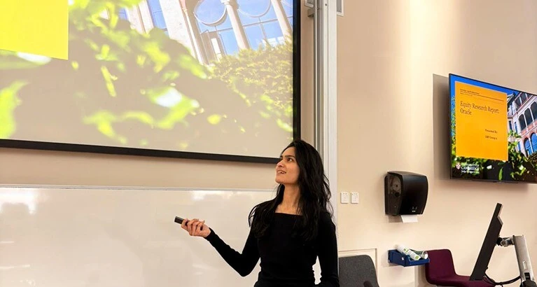 Manisha Chuttoor presenting.