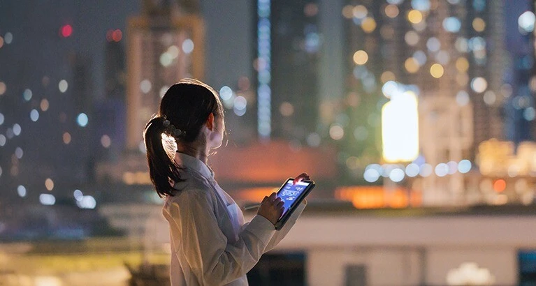 The application of Generative AI in banking is splitting into 2 clear streams: hyper-personalisation rather than a one-size-fits-all approach to customer relations, and operational supremacy in back-office operations.