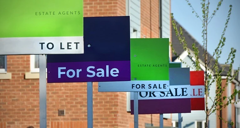 Households who have experienced higher house price growth in their county increase their consumption by about 6.3 to 7.3% than households who have experienced lower house price growth in their locality, all other things being equal. This effect corresponds to an increase in real annual spending of households by about $2,163 to $2,680 (2019 US dollars).