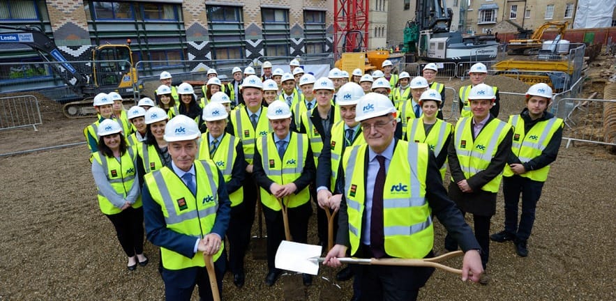 CJBS Director Christoph Loch and University VC Sir Leszek Borysiewicz break ground at the School's building site