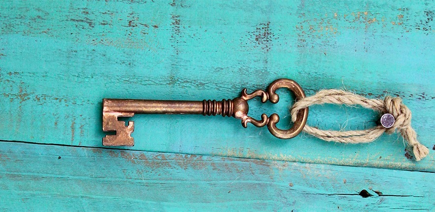 Key on turquoise background..