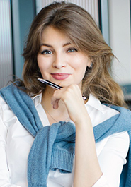 Yana Abramova.