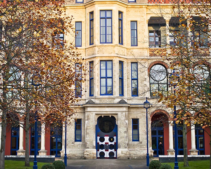 View of the front of Cambridge Judge Business School.