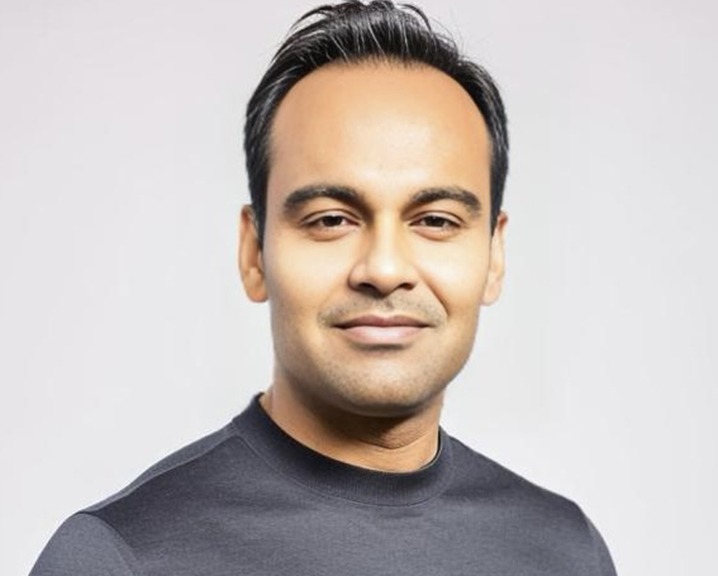 Af Malhotra.