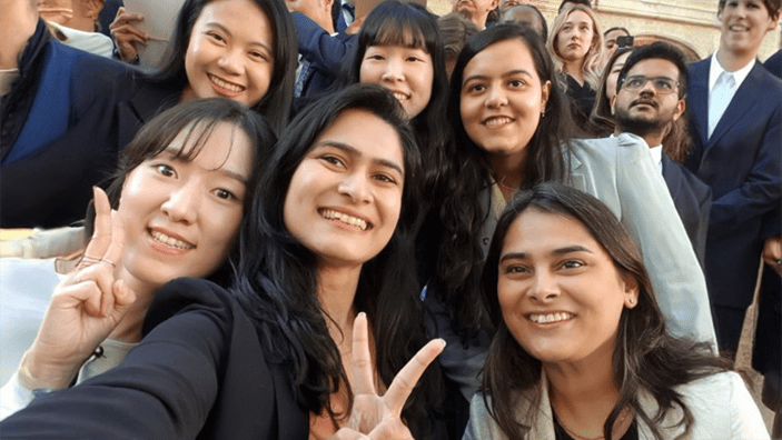 Aaryani Dogra selfie with friends.