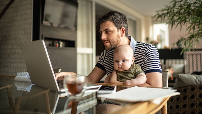 CCFin researchers have shown that households rely on their personal experiences of housing price growth in their locality of residence when making consumption and labour supply decisions.